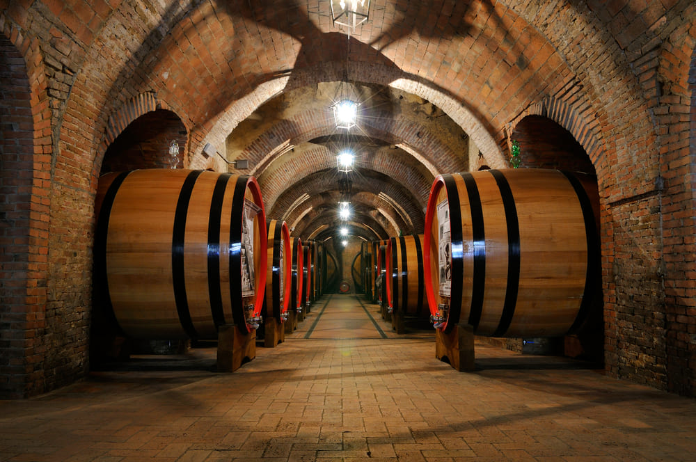 vinaria in Moldova subsol subteran de la vinarie